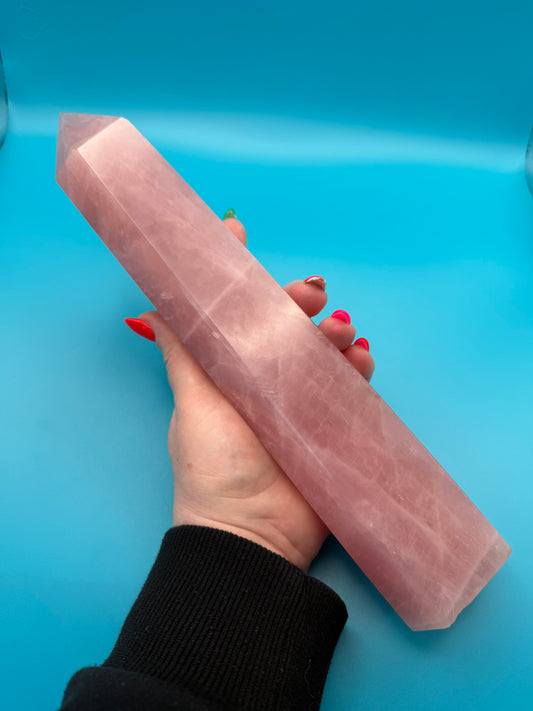 XXL Rose Quartz Tower - Statement